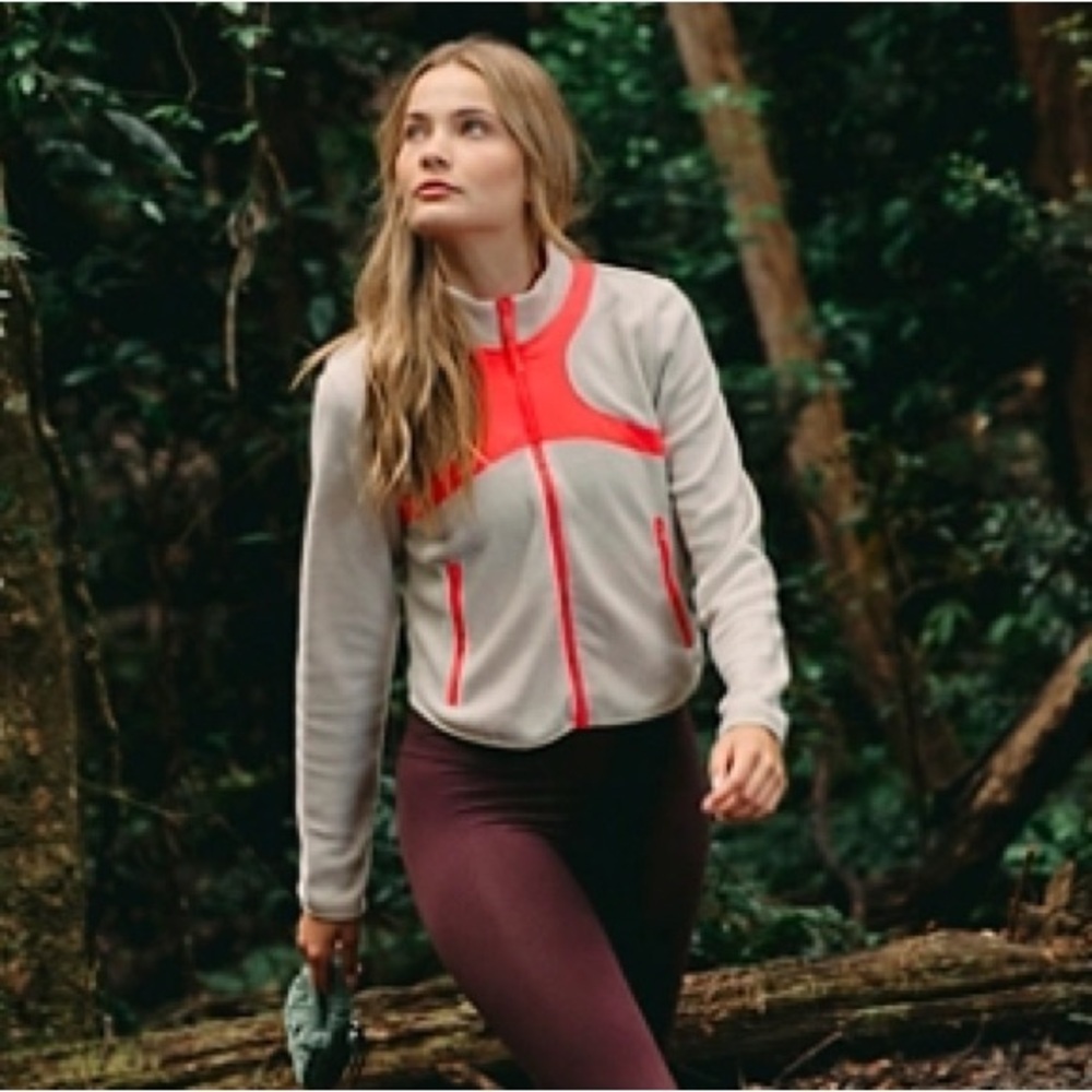 New Free people Movement In The Zone Zip Up Fleece jacket size XS